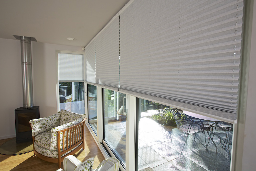 Energy efficient blinds