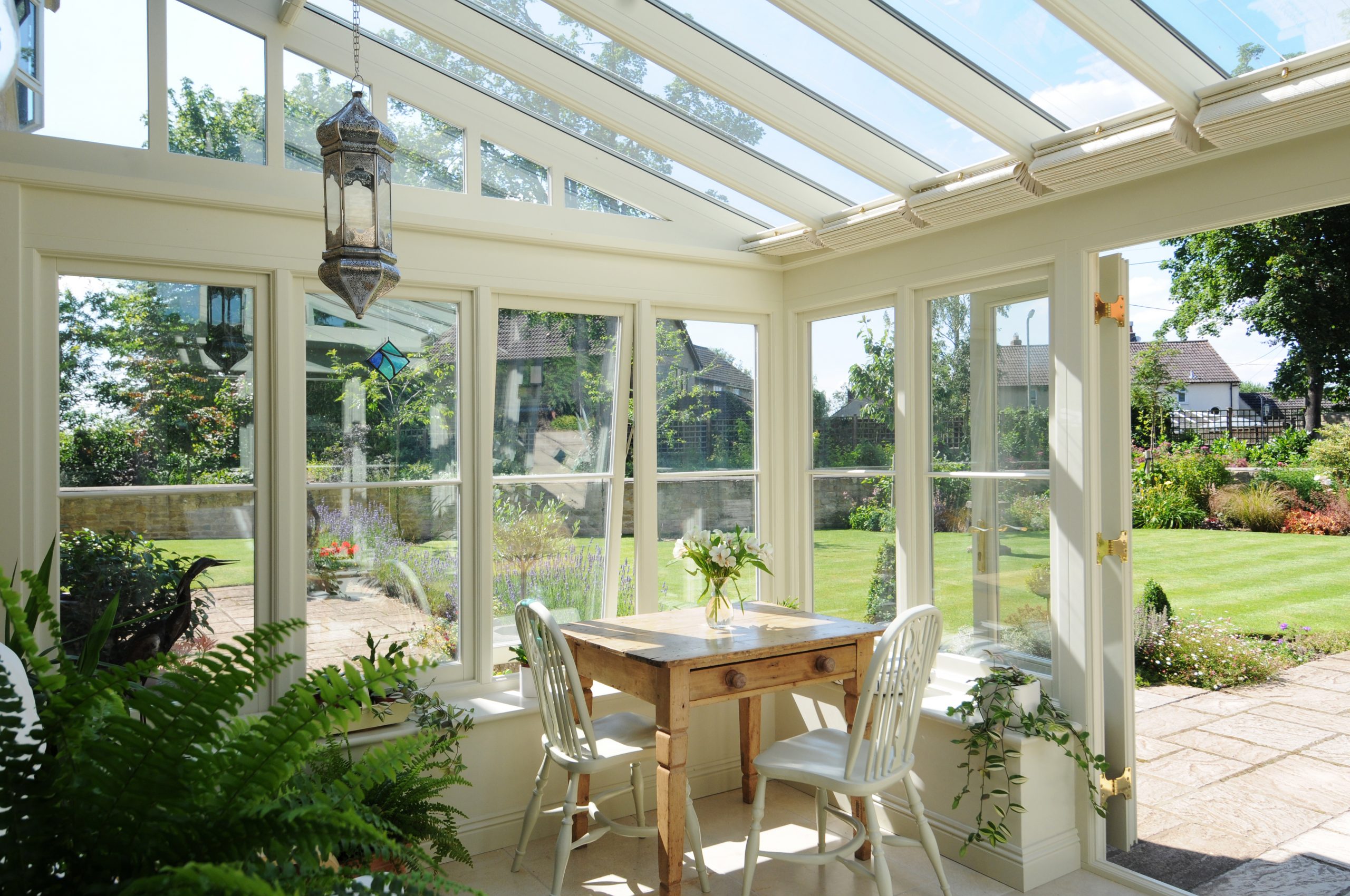 David Salisbury Lean-to with Appeal French Pinoleum Roof Blinds