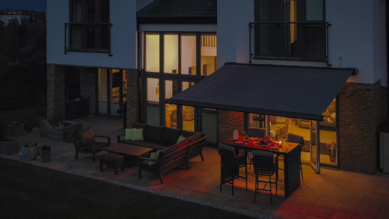 MF2600 Haus Awning with Lighting & Heating