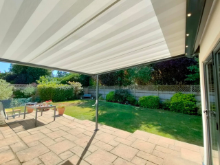 Haus Pergola with LED